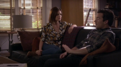 Pretty_Little_Liars_S07E02_WEB-DL_720p_DUAL_WWW_COMANDOTORRENTS_COM_1645.jpg
