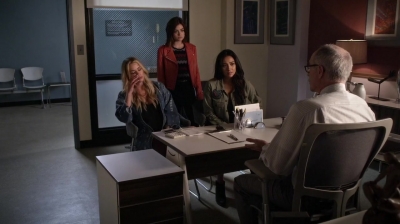 Pretty_Little_Liars_S07E03_WEB-DL_720p_DUAL_WWW_COMANDOTORRENTS_COM_0502.jpg