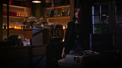 Pretty_Little_Liars_S07E05_WEB-DL_720p_DUAL_WWW_COMANDOTORRENTS_COM_2268.jpg