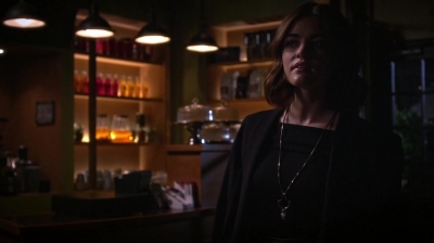 Pretty_Little_Liars_S07E05_WEB-DL_720p_DUAL_WWW_COMANDOTORRENTS_COM_2273.jpg