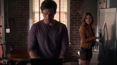 Pretty_Little_Liars_S07E07_WEB-DL_720p_DUAL_WWW_COMANDOTORRENTS_COM_0812.jpg