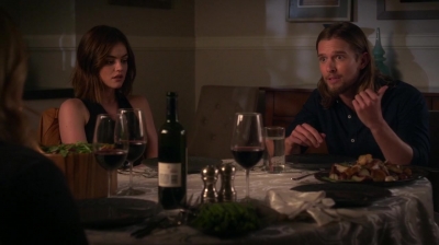 Pretty_Little_Liars_S07E07_WEB-DL_720p_DUAL_WWW_COMANDOTORRENTS_COM_1470.jpg