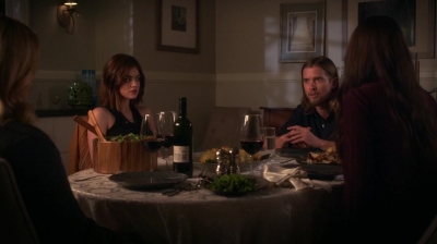 Pretty_Little_Liars_S07E07_WEB-DL_720p_DUAL_WWW_COMANDOTORRENTS_COM_1509.jpg