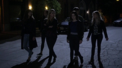 Pretty_Little_Liars_S07E08_WEB-DL_720p_DUAL_WWW_COMANDOTORRENTS_COM_0077.jpg