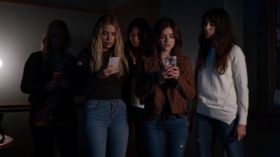 Pretty_Little_Liars_S07E10_WEB-DL_720p_DUAL_WWW_COMANDOTORRENTS_COM_1664.jpg