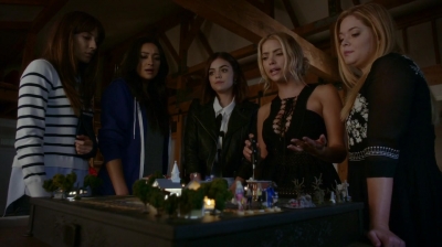 Pretty_Little_Liars_S07E12_WEB-DL_720p_DUAL_WWW_COMANDOTORRENTS_COM_0071.jpg