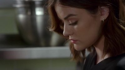 Pretty_Little_Liars_S07E12_WEB-DL_720p_DUAL_WWW_COMANDOTORRENTS_COM_0937.jpg