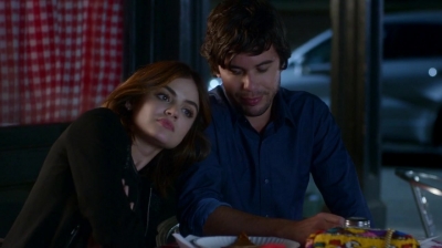 Pretty_Little_Liars_S07E12_WEB-DL_720p_DUAL_WWW_COMANDOTORRENTS_COM_2327.jpg