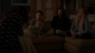 Pretty_Little_Liars_S07E13_WEB-DL_720p_DUAL_WWW_COMANDOTORRENTS_COM_0123.jpg