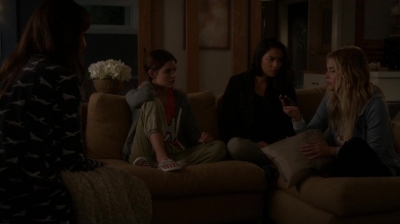 Pretty_Little_Liars_S07E13_WEB-DL_720p_DUAL_WWW_COMANDOTORRENTS_COM_0178.jpg