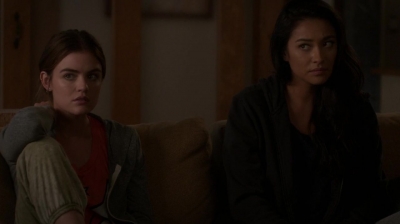 Pretty_Little_Liars_S07E13_WEB-DL_720p_DUAL_WWW_COMANDOTORRENTS_COM_0182.jpg