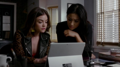 Pretty_Little_Liars_S07E13_WEB-DL_720p_DUAL_WWW_COMANDOTORRENTS_COM_0921.jpg