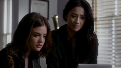 Pretty_Little_Liars_S07E13_WEB-DL_720p_DUAL_WWW_COMANDOTORRENTS_COM_0981.jpg