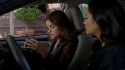 Pretty_Little_Liars_S07E13_WEB-DL_720p_DUAL_WWW_COMANDOTORRENTS_COM_1215.jpg