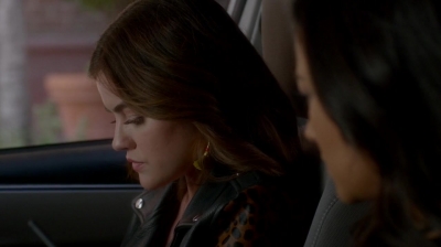 Pretty_Little_Liars_S07E13_WEB-DL_720p_DUAL_WWW_COMANDOTORRENTS_COM_1231.jpg