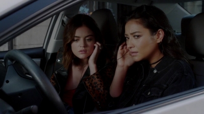 Pretty_Little_Liars_S07E13_WEB-DL_720p_DUAL_WWW_COMANDOTORRENTS_COM_1492.jpg