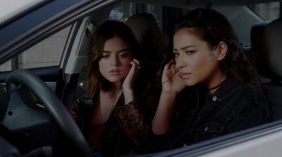 Pretty_Little_Liars_S07E13_WEB-DL_720p_DUAL_WWW_COMANDOTORRENTS_COM_1494.jpg