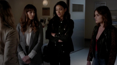 Pretty_Little_Liars_S07E13_WEB-DL_720p_DUAL_WWW_COMANDOTORRENTS_COM_2260.jpg