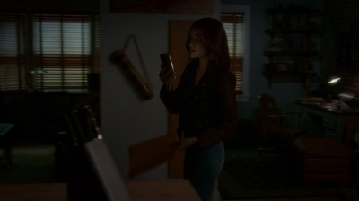 Pretty_Little_Liars_S07E13_WEB-DL_720p_DUAL_WWW_COMANDOTORRENTS_COM_2347.jpg
