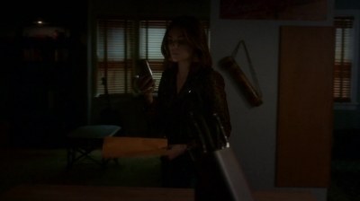 Pretty_Little_Liars_S07E13_WEB-DL_720p_DUAL_WWW_COMANDOTORRENTS_COM_2348.jpg