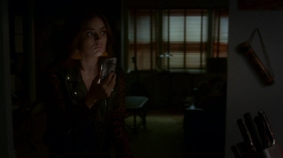 Pretty_Little_Liars_S07E13_WEB-DL_720p_DUAL_WWW_COMANDOTORRENTS_COM_2353.jpg