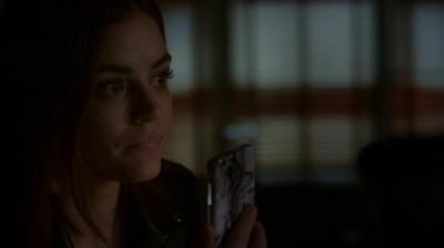 Pretty_Little_Liars_S07E13_WEB-DL_720p_DUAL_WWW_COMANDOTORRENTS_COM_2365.jpg