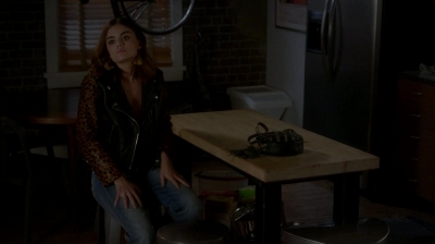 Pretty_Little_Liars_S07E14_WEB-DL_720p_DUAL_WWW_COMANDOTORRENTS_COM_0070.jpg