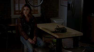 Pretty_Little_Liars_S07E14_WEB-DL_720p_DUAL_WWW_COMANDOTORRENTS_COM_0086.jpg
