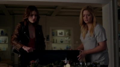 Pretty_Little_Liars_S07E14_WEB-DL_720p_DUAL_WWW_COMANDOTORRENTS_COM_0175.jpg