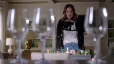 Pretty_Little_Liars_S07E14_WEB-DL_720p_DUAL_WWW_COMANDOTORRENTS_COM_1150.jpg