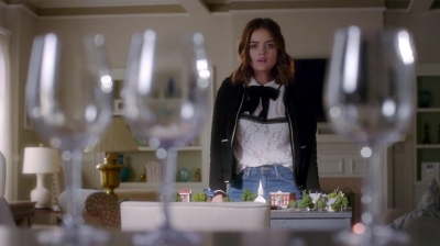 Pretty_Little_Liars_S07E14_WEB-DL_720p_DUAL_WWW_COMANDOTORRENTS_COM_1151.jpg