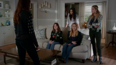 Pretty_Little_Liars_S07E16_WEB-DL_720p_DUAL_WWW_COMANDOTORRENTS_COM_0362.jpg
