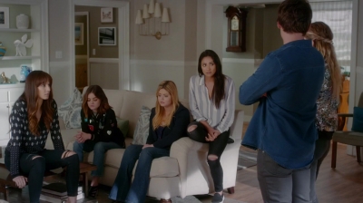 Pretty_Little_Liars_S07E16_WEB-DL_720p_DUAL_WWW_COMANDOTORRENTS_COM_0497.jpg