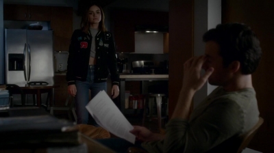 Pretty_Little_Liars_S07E16_WEB-DL_720p_DUAL_WWW_COMANDOTORRENTS_COM_0672.jpg