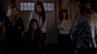 Pretty_Little_Liars_S07E16_WEB-DL_720p_DUAL_WWW_COMANDOTORRENTS_COM_1060.jpg