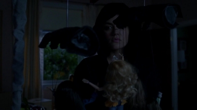 Pretty_Little_Liars_S07E16_WEB-DL_720p_DUAL_WWW_COMANDOTORRENTS_COM_1384.jpg