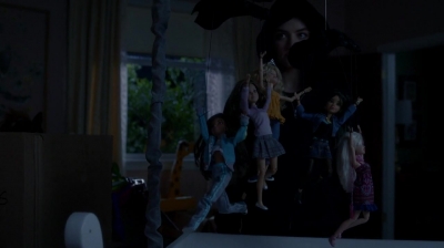 Pretty_Little_Liars_S07E16_WEB-DL_720p_DUAL_WWW_COMANDOTORRENTS_COM_1392.jpg
