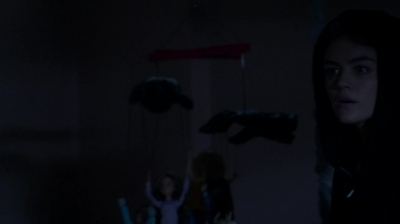 Pretty_Little_Liars_S07E16_WEB-DL_720p_DUAL_WWW_COMANDOTORRENTS_COM_1482.jpg