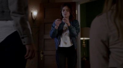 Pretty_Little_Liars_S07E16_WEB-DL_720p_DUAL_WWW_COMANDOTORRENTS_COM_1669.jpg