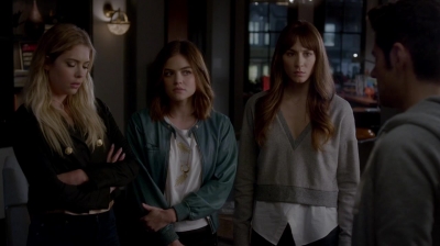 Pretty_Little_Liars_S07E16_WEB-DL_720p_DUAL_WWW_COMANDOTORRENTS_COM_1899.jpg