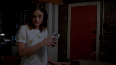 Pretty_Little_Liars_S07E16_WEB-DL_720p_DUAL_WWW_COMANDOTORRENTS_COM_2310.jpg