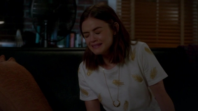 Pretty_Little_Liars_S07E16_WEB-DL_720p_DUAL_WWW_COMANDOTORRENTS_COM_2335.jpg
