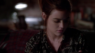 Pretty_Little_Liars_S07E17_WEB-DL_720p_DUAL_WWW_COMANDOTORRENTS_COM_1494.jpg