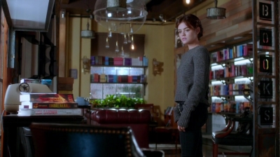 Pretty_Little_Liars_S07E18_WEB-DL_720p_DUAL_WWW_COMANDOTORRENTS_COM_0336.jpg