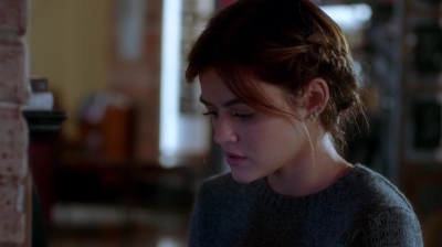 Pretty_Little_Liars_S07E18_WEB-DL_720p_DUAL_WWW_COMANDOTORRENTS_COM_0353.jpg