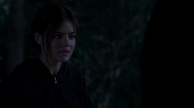 Pretty_Little_Liars_S07E18_WEB-DL_720p_DUAL_WWW_COMANDOTORRENTS_COM_0931.jpg
