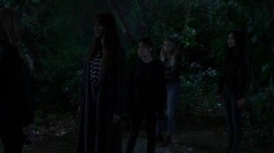 Pretty_Little_Liars_S07E18_WEB-DL_720p_DUAL_WWW_COMANDOTORRENTS_COM_0964.jpg