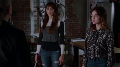 Pretty_Little_Liars_S07E18_WEB-DL_720p_DUAL_WWW_COMANDOTORRENTS_COM_1485.jpg