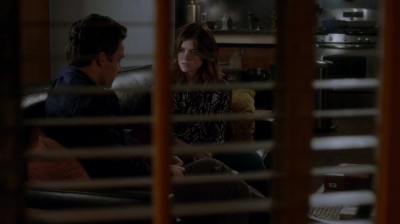 Pretty_Little_Liars_S07E18_WEB-DL_720p_DUAL_WWW_COMANDOTORRENTS_COM_1528.jpg