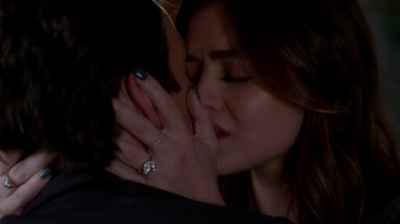 Pretty_Little_Liars_S07E18_WEB-DL_720p_DUAL_WWW_COMANDOTORRENTS_COM_1602.jpg